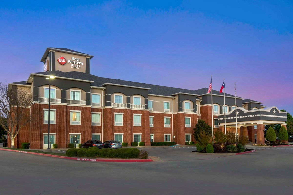 Hotel · Best Western Plus Duncanville Dallas, Duncanville
