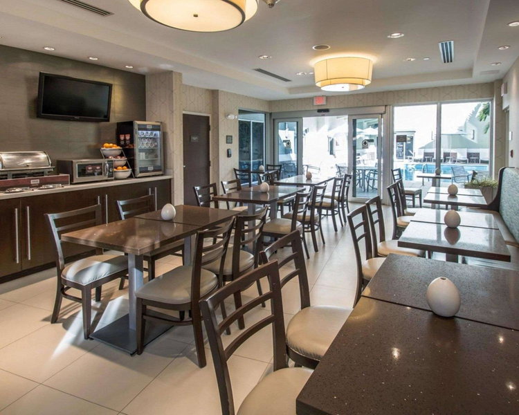 Comfort Suites Miami Airport North, Miami, United States