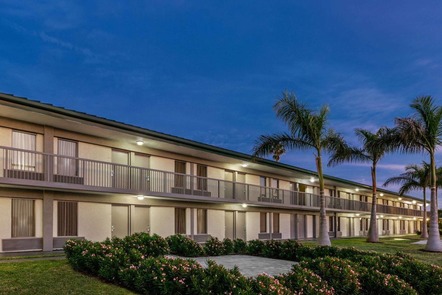 Ramada by Wyndham Sarasota Waterfront, Sarasota, United States