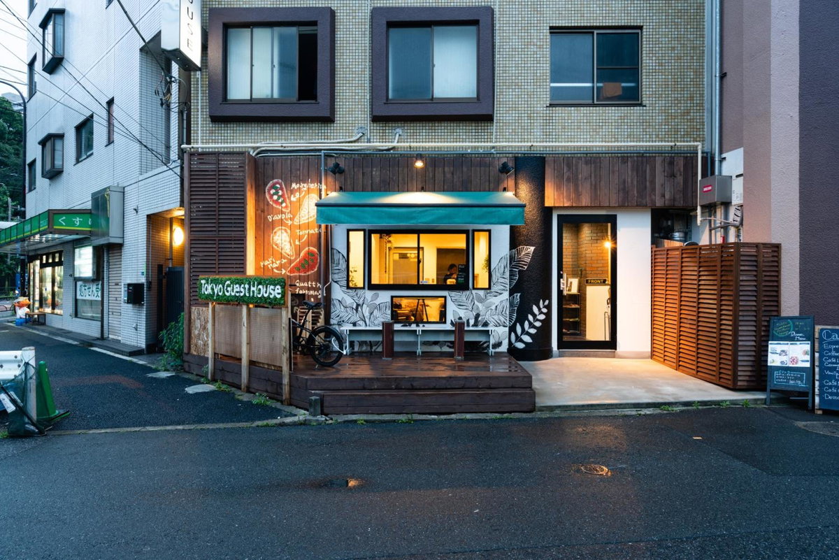 Tokyo Guest House Ouji Music Lounge, Japan