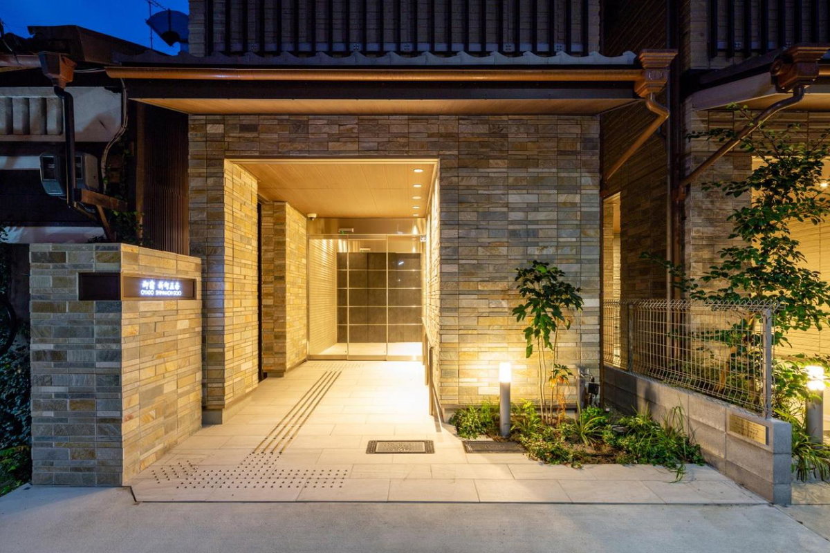 Oyado Shinmachi Gojo, Japan