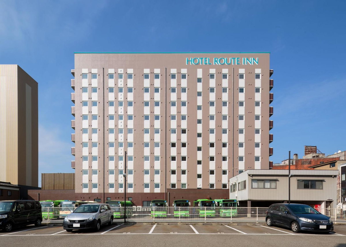 Hotel · Hotel Route-Inn Takaoka Ekimae, Takaoka