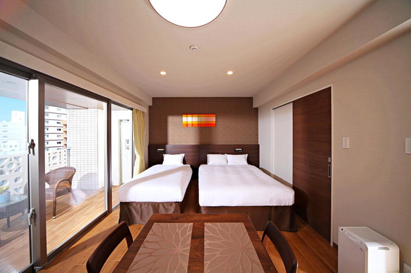 Smart Condo Tomari, Naha, Japan