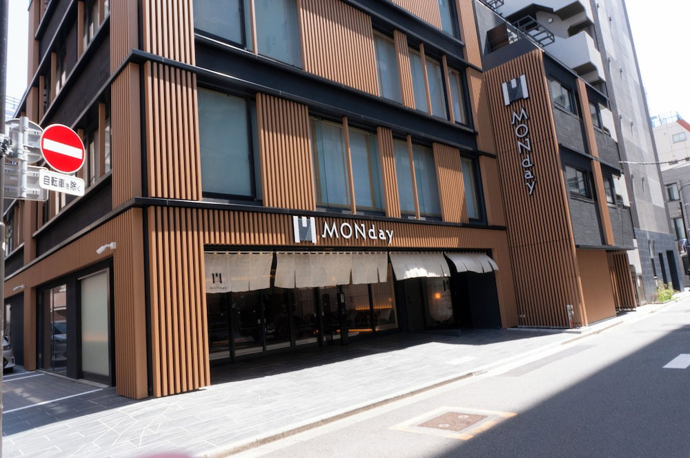 Premium Apart MONday GINZA EAST, Japan