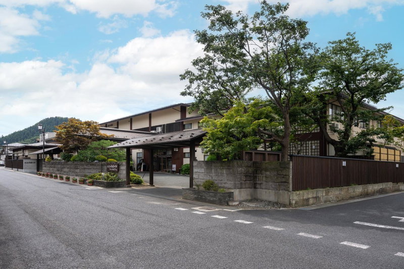 Hohoemino Kuyufu Tsuruya, Tendo, Japan