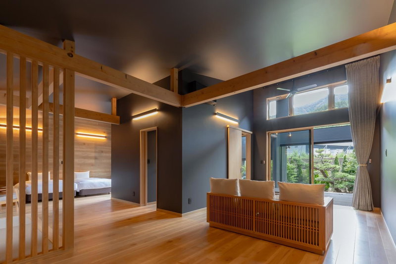 7c villa and winery, Fujikawaguchiko, Japan