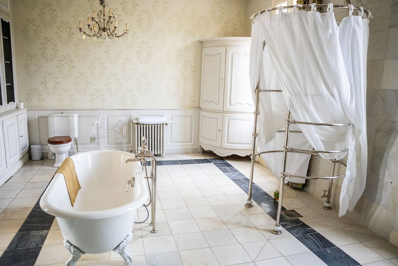 Chambre D'hôtes Château de Lussac, Lussac, France