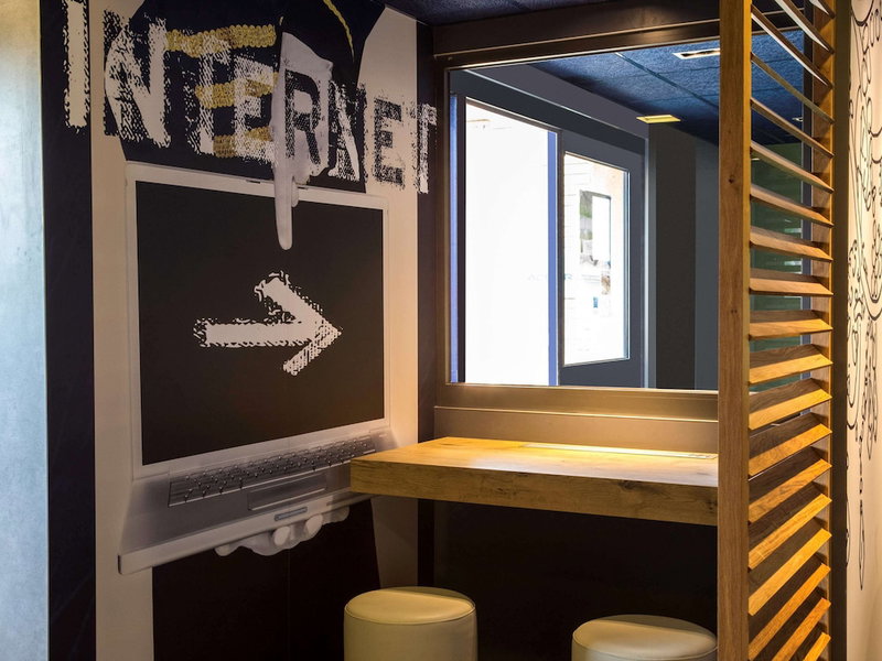 ibis budget Versailles Chateau Saint Cyr, Saint-Cyr-l'Ecole, France