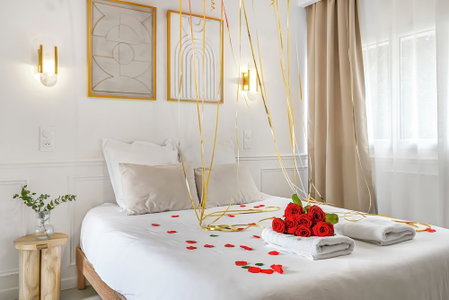 JIJI Suites, Combs-la-Ville, France