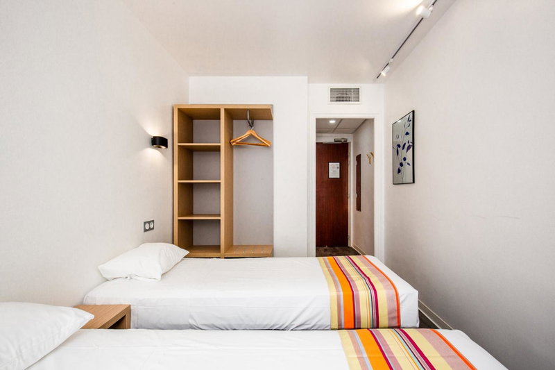 Hôtel PB - Paris-Barcelone, Perpignan, France