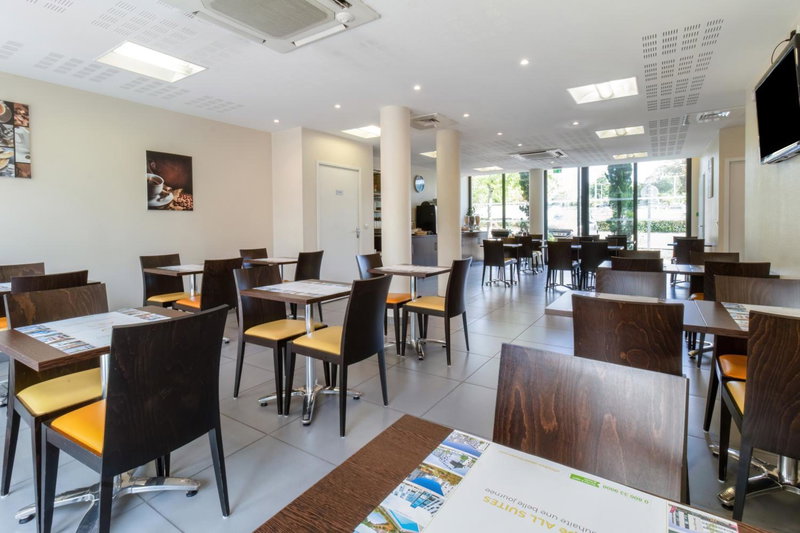 All Suites Appart Hôtel - Pau - Zénith, Pau, France