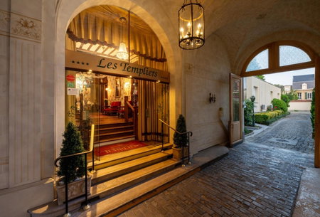 Grand Hôtel Des Templiers, Reims, France