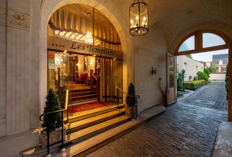 Grand Hôtel Des Templiers, Reims, France