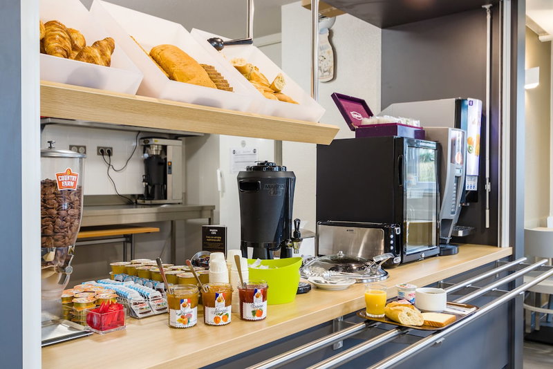 B&B HOTEL Tours Nord 2 La petit Arche, Tours, France