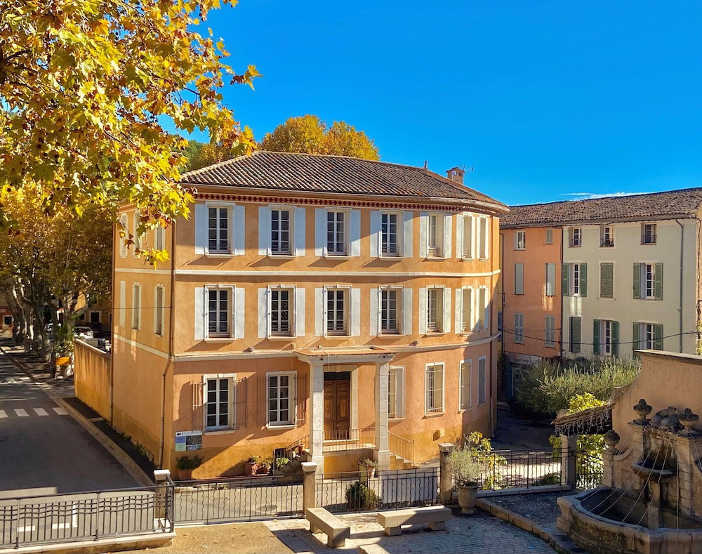 Hotel · Hôtel La Falaise, Cotignac
