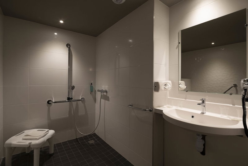 Break Hotel, Vierzon, France