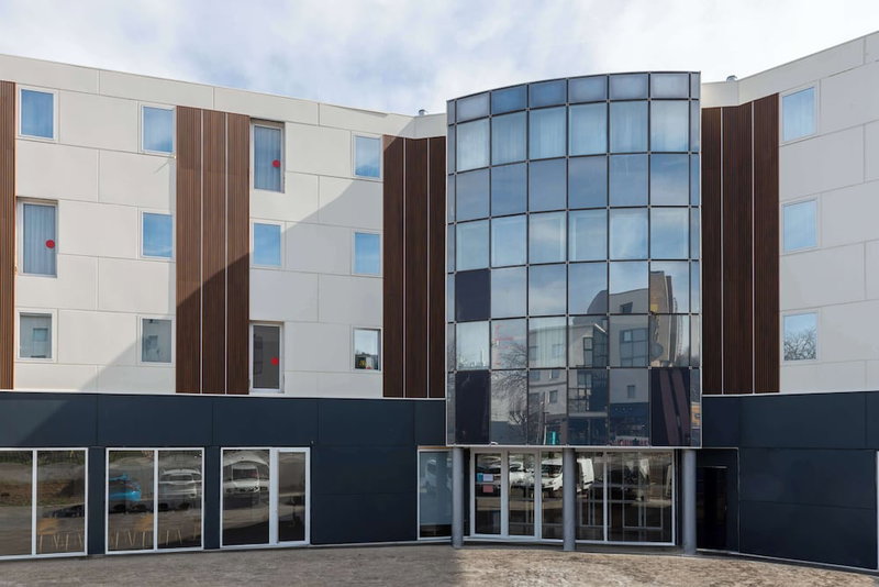 Brit Hotel Privilège Paris - Rosny, Rosny-sous-Bois, France