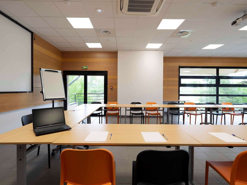 Ibis Styles Vierzon, Vierzon, France