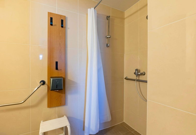 B&B HOTEL Saint-Etienne La Terrasse, Villars, France