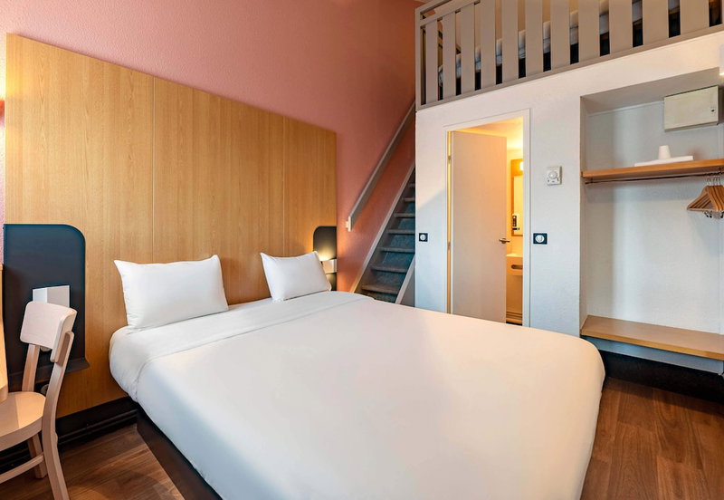B&B HOTEL Saint-Etienne La Terrasse, Villars, France