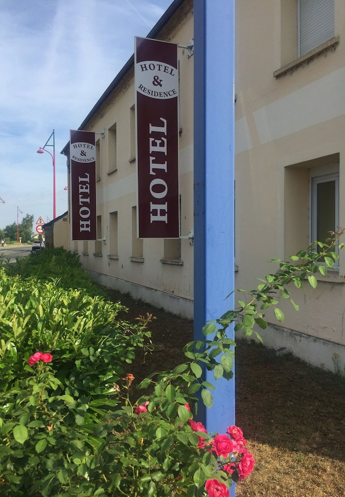Hôtel & Résidence Avermes, France