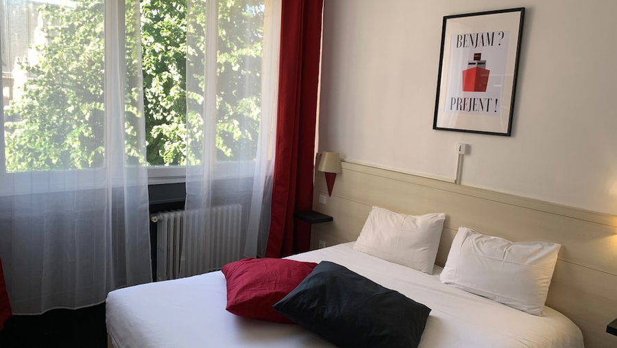 Hôtel Vieille Tour Centre Rouen, Rouen, France