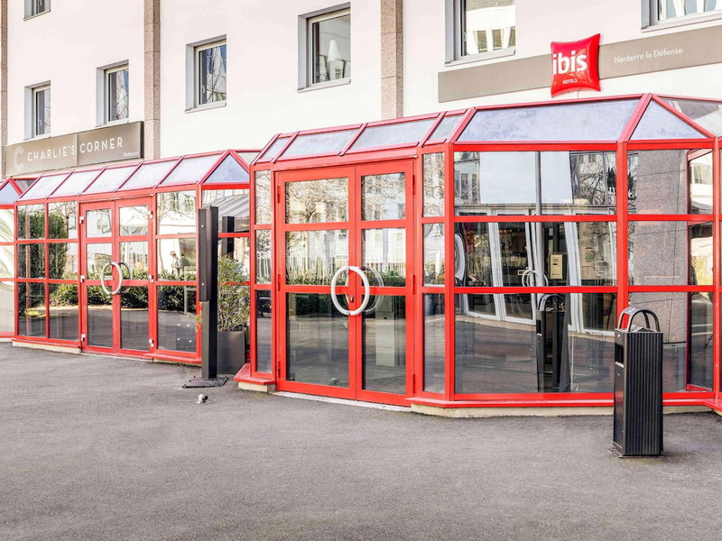 ibis Nanterre la Défense, Nanterre, France
