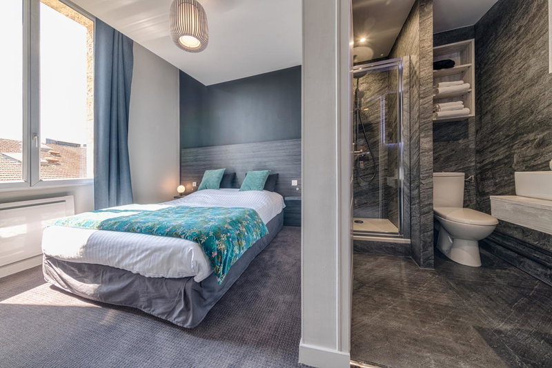Hôtel ROSA - Bordeaux Centre Gare Saint Jean, Bordeaux, France