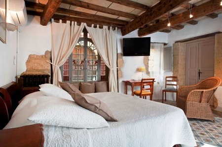Hostellerie Le Castellas, Collias, France
