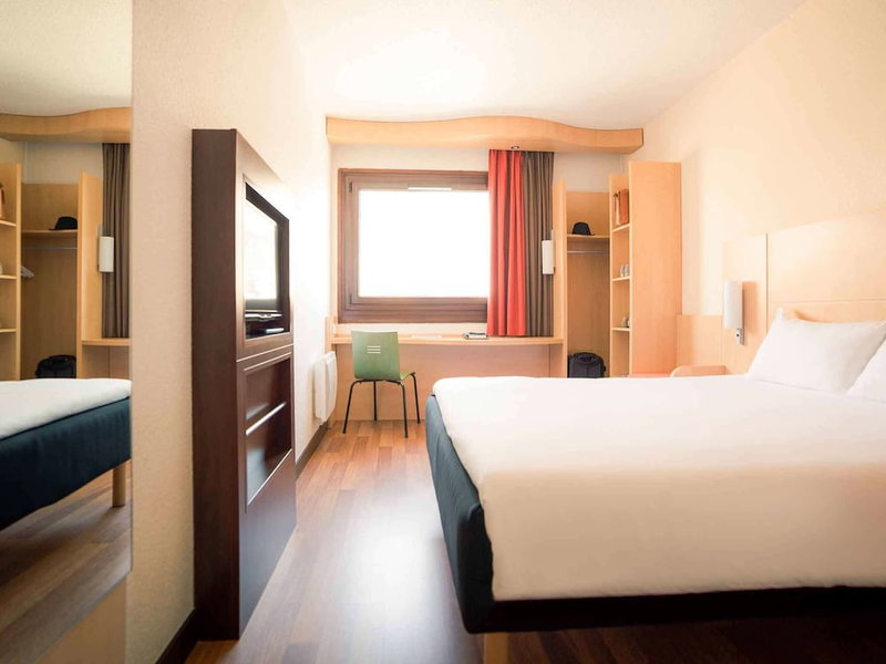 Ibis Grenoble Gare, Grenoble, France
