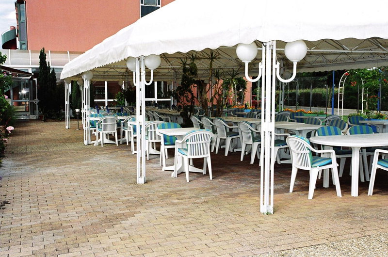 Hotel Restaurant La Tour Romaine - Haguenau - Strasbourg Nord, Schweighouse-sur-Moder, France
