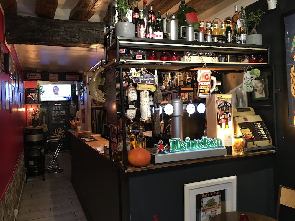 Hotel · Le Globe, Paris