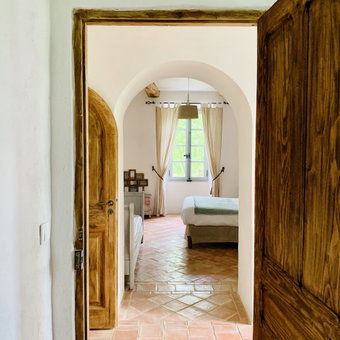 La Bastide, Saint-Julien, France