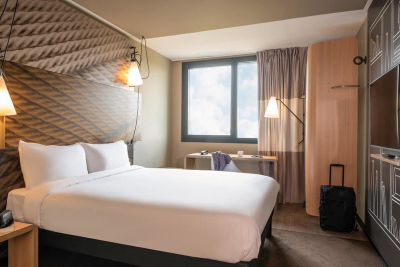 ibis Gonesse Le Bourget, Gonesse, France