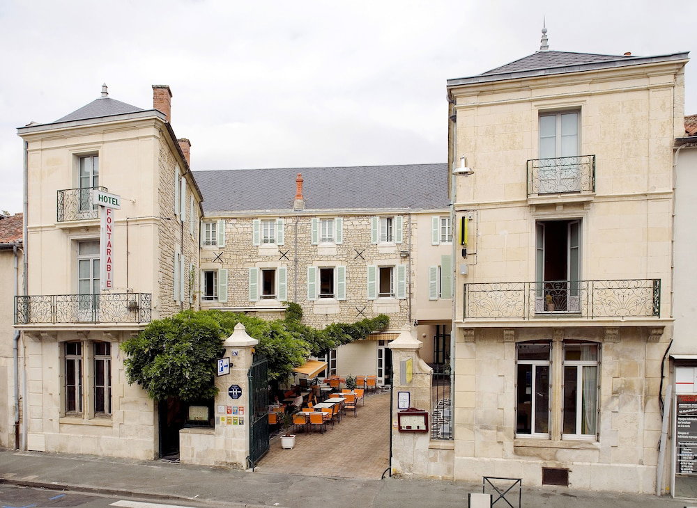 Hotel · Hotel Fontarabie, Fontenay-le-Comte
