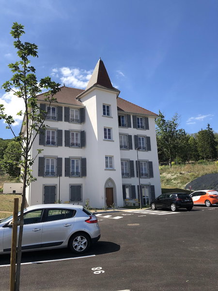 Le Manoir, Perignat-les-Sarlieve, France