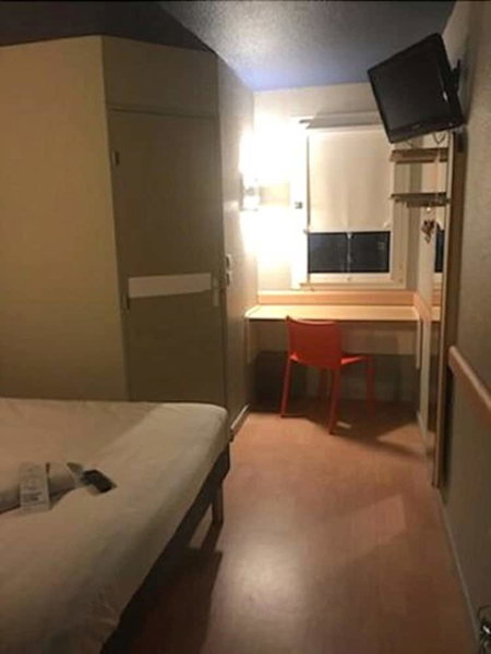 Ibis Budget Arles Sud Fourchon, Arles, France