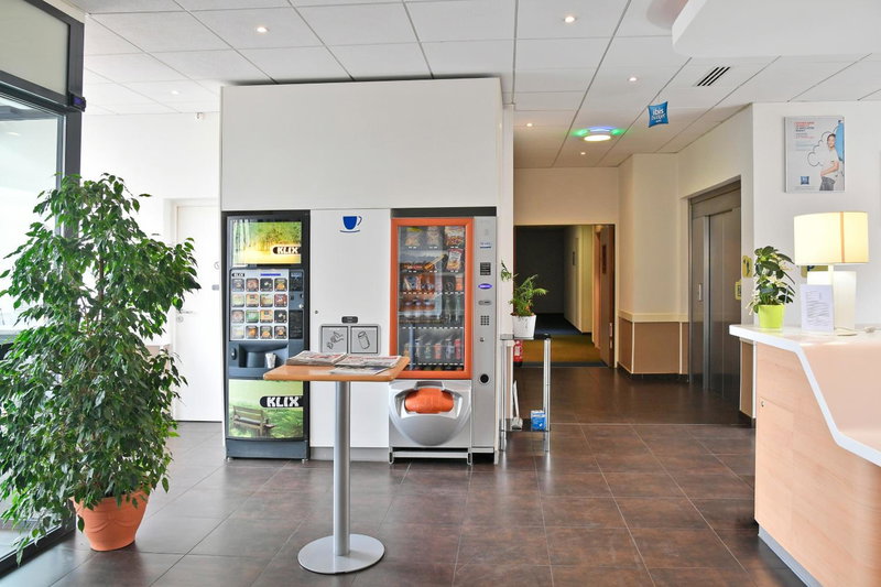 ibis budget Saint-Quentin Centre Gare, Saint-Quentin, France