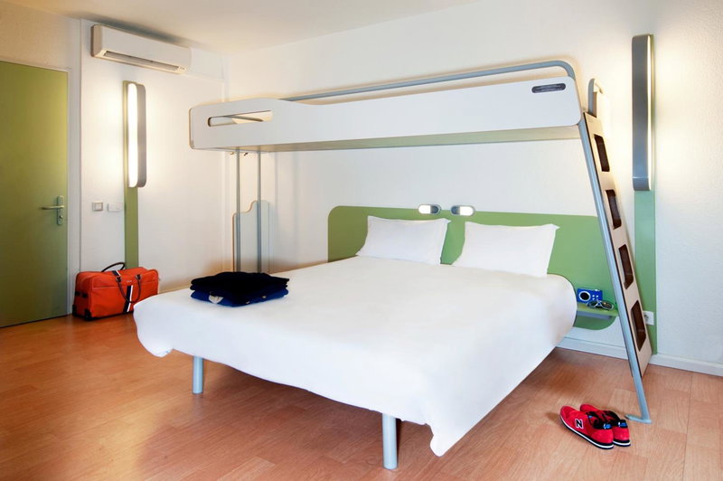 ibis budget Saint-Quentin Centre Gare, Saint-Quentin, France