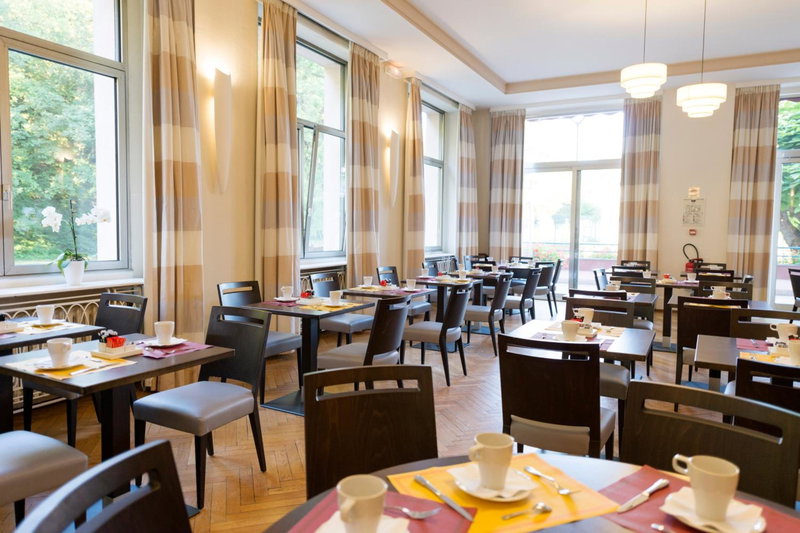 Grand Hôtel Filippo Strasbourg Nord, Niederbronn-les-Bains, France