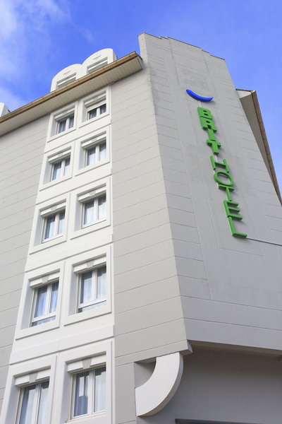 Brit Hotel Calais, Calais, France