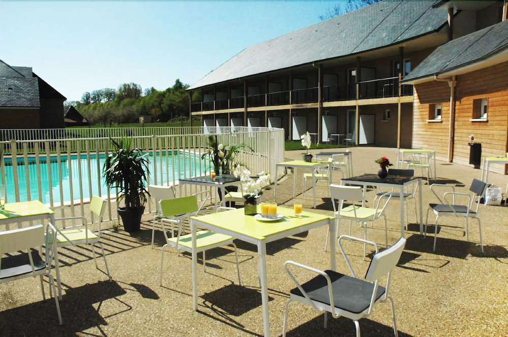 Hotel · Adonis Honfleur, Equemauville