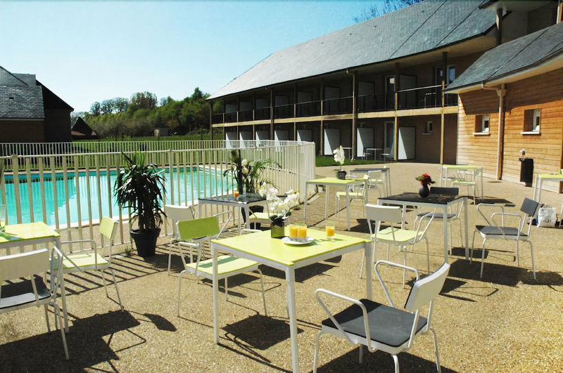 Adonis Honfleur, Equemauville, France