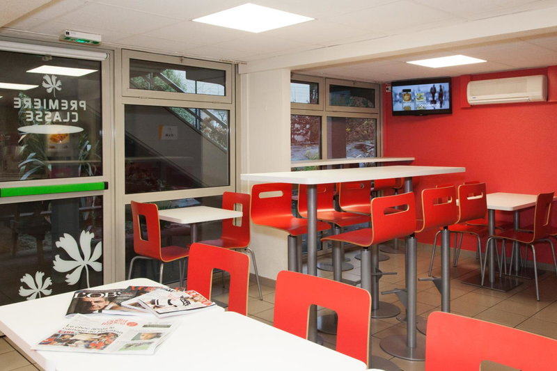 Premiere Classe Saint Malo CHAMBRES RENOVEES, Saint-Jouan-des-Guérets, France