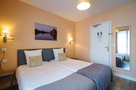 Hotel Val De Loire, Azay-le-Rideau, France