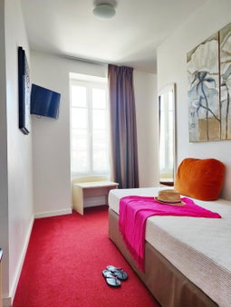 Logis Hotel Le Richelieu - Royan Atlantique, Saujon, France