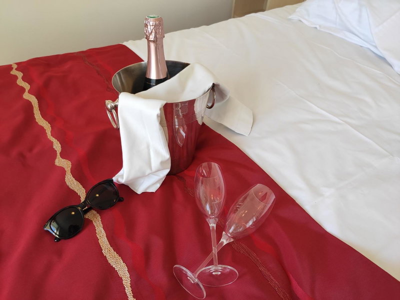 Logis Hotel Le Richelieu - Royan Atlantique, Saujon, France