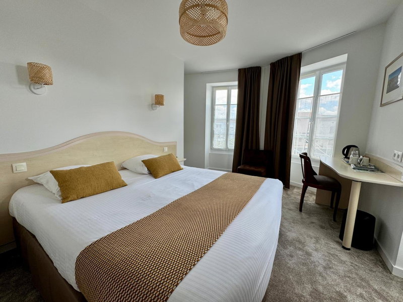 Logis Hotel Le Richelieu - Royan Atlantique, Saujon, France