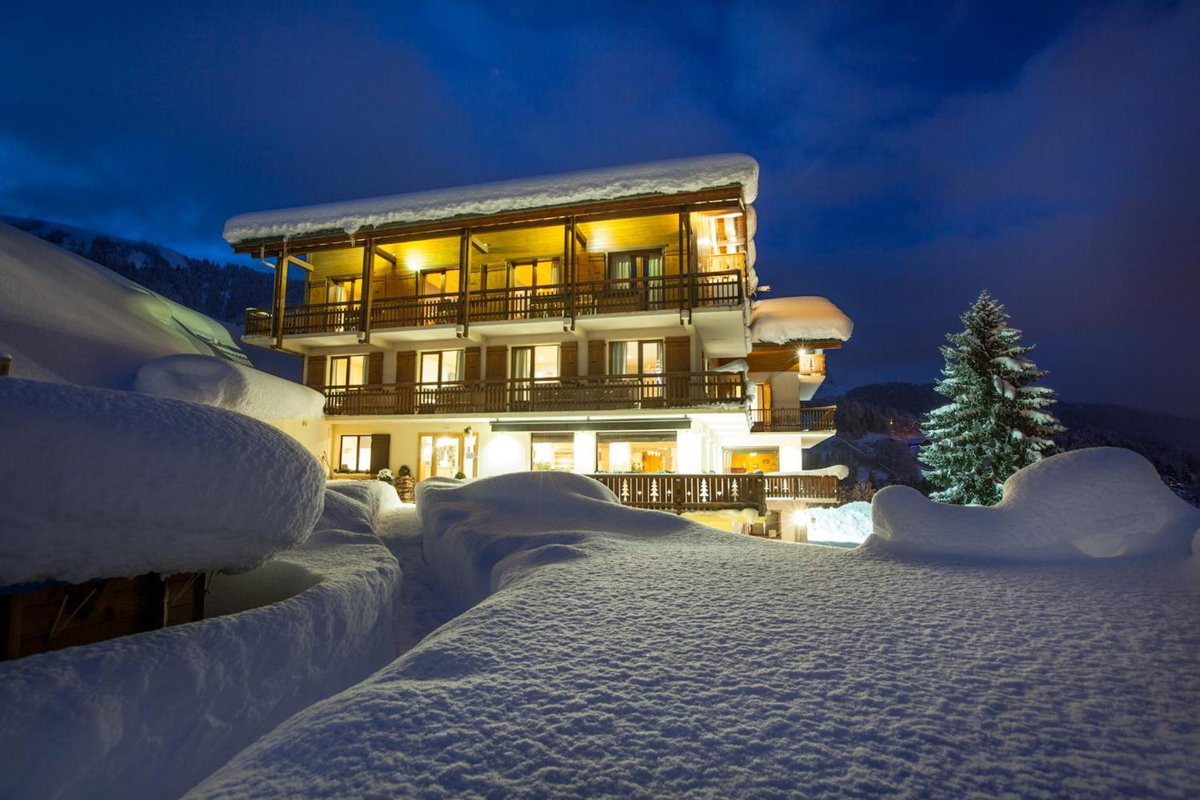 Hotel · Chalet-Hôtel Les Rhodos, Cordon