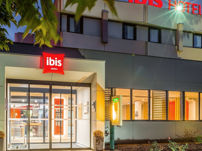 ibis Rennes Cesson, Cesson-Sevigne, France